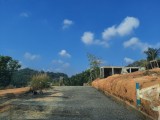Land sale in Padukka